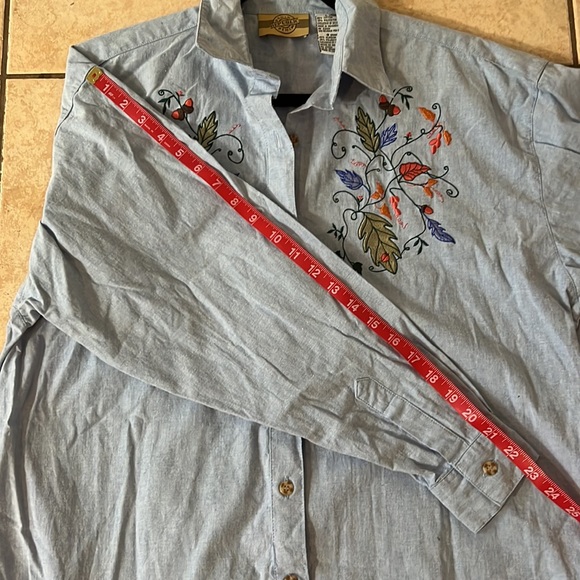 *VTG Denim Republic FALL Leaves Autumn Embroidered Chambray Button Down, Sz L - Picture 9 of 9